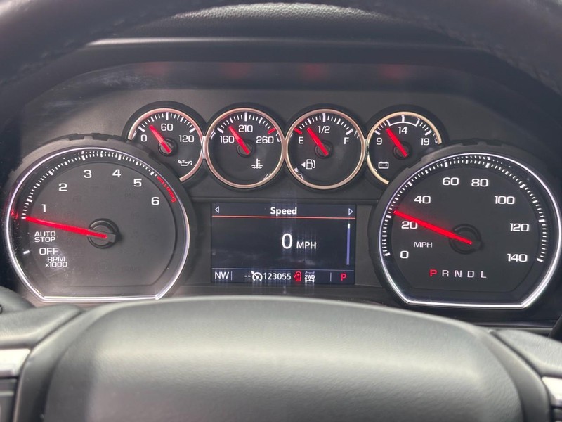 Chevrolet Silverado 1500 Vehicle Full-screen Gallery Image 19