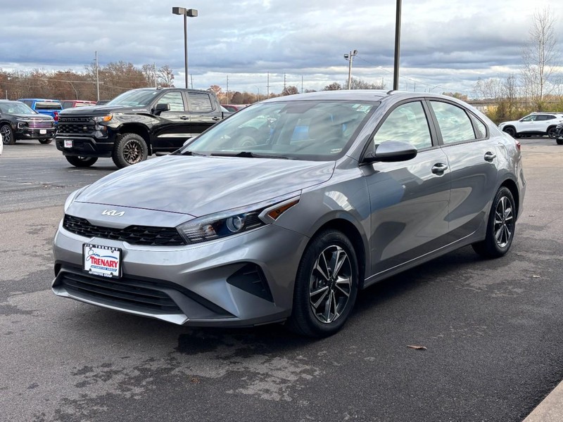 Kia Forte Vehicle Image 08