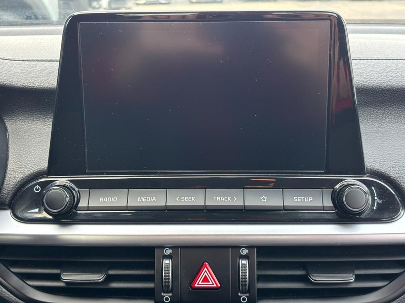 Kia Forte Vehicle Image 13