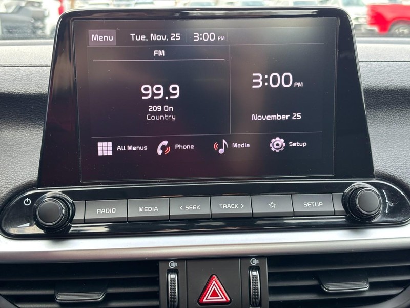 Kia Forte Vehicle Image 20