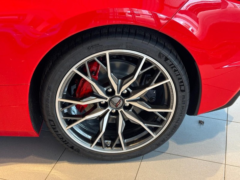 Chevrolet Corvette Vehicle Image 05