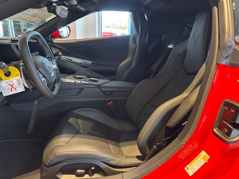 Chevrolet Corvette Vehicle Image 06