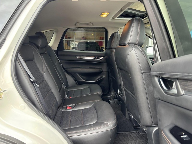 Mazda CX-5 Vehicle Image 10