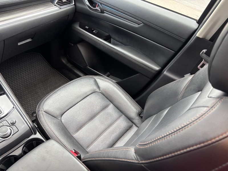 Mazda CX-5 Vehicle Image 15