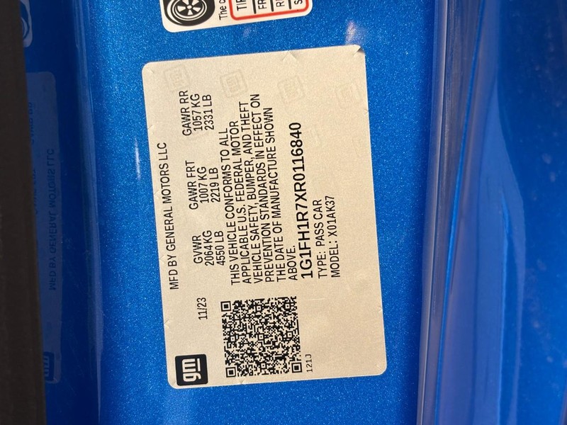 Chevrolet Camaro Vehicle Image 17