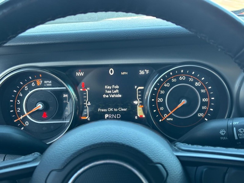 Jeep Wrangler Vehicle Image 19