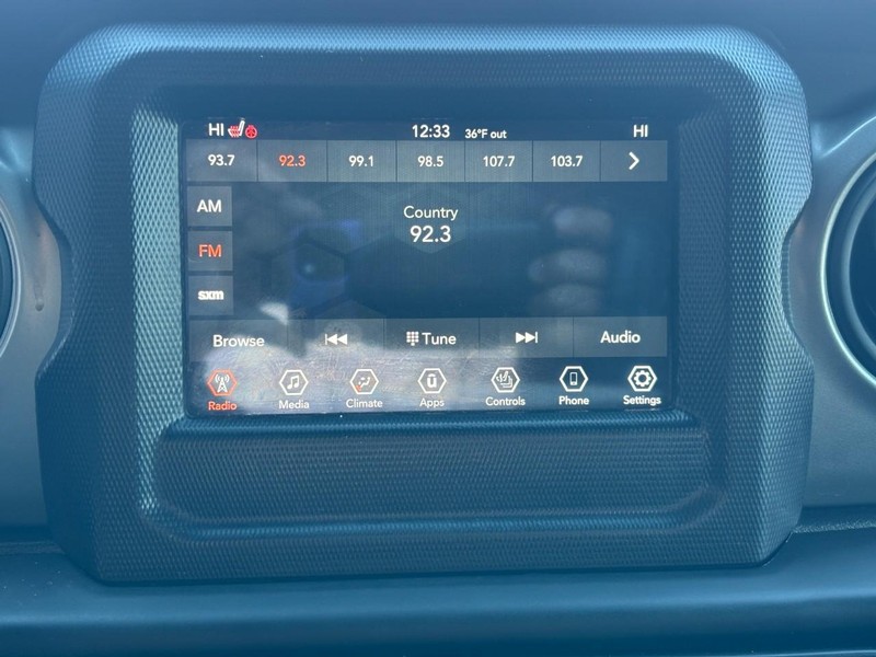 Jeep Wrangler Vehicle Image 20