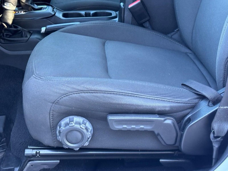 Jeep Wrangler Vehicle Image 25