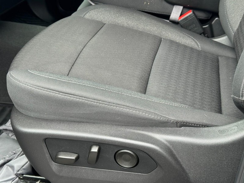 Chevrolet Silverado 1500 Vehicle Image 11