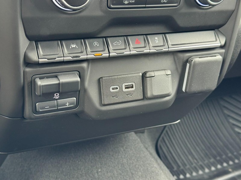 Chevrolet Silverado 1500 Vehicle Image 15