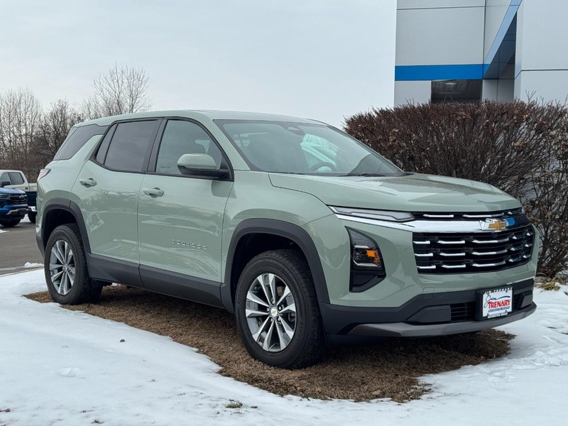 Chevrolet Equinox Vehicle Image 02