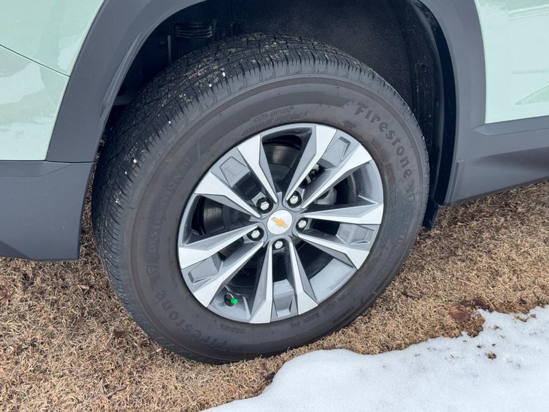 Chevrolet Equinox Vehicle Image 04