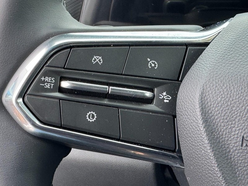 Chevrolet Equinox Vehicle Image 13