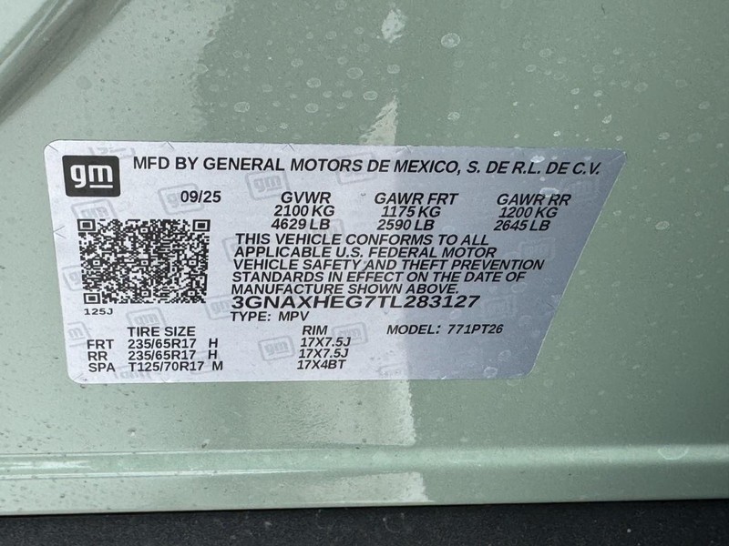 Chevrolet Equinox Vehicle Image 16