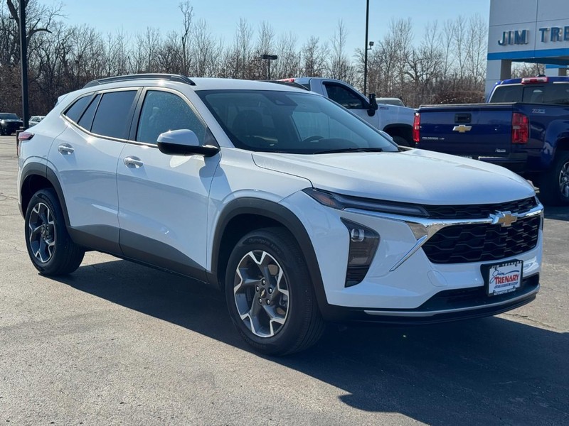 Chevrolet Trax Vehicle Image 02