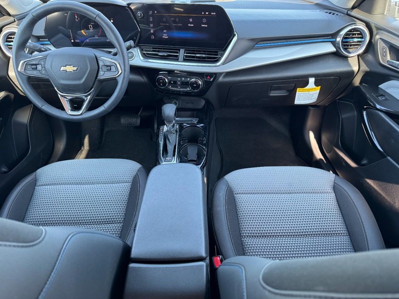 Chevrolet Trax Vehicle Image 06