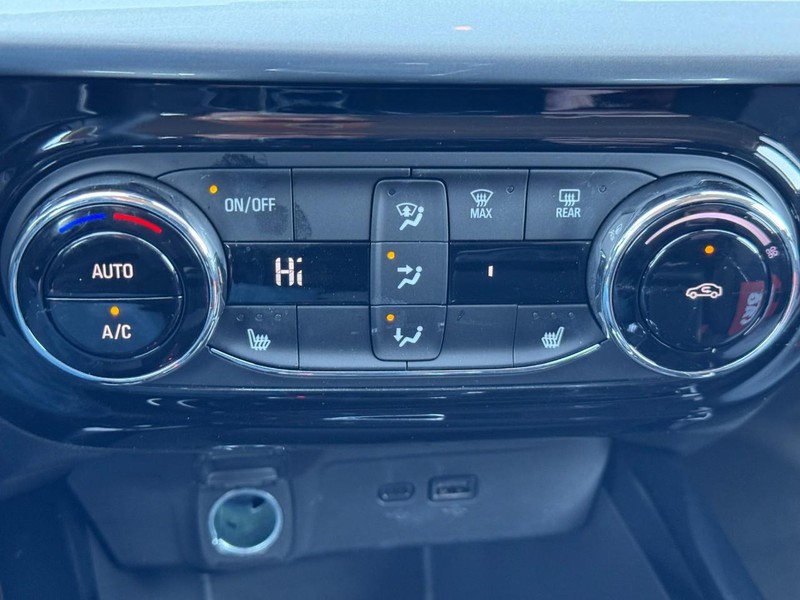 Chevrolet Trax Vehicle Image 15