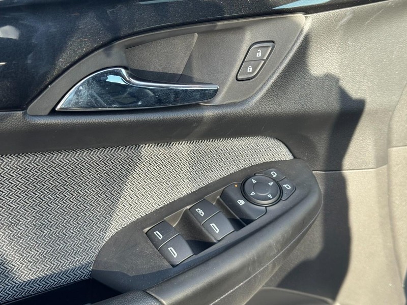 Chevrolet TrailBlazer Vehicle Image 10