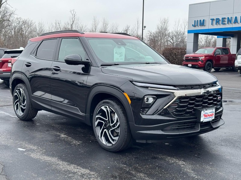 Chevrolet TrailBlazer Vehicle Image 02