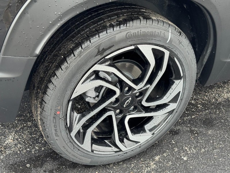 Chevrolet TrailBlazer Vehicle Image 04