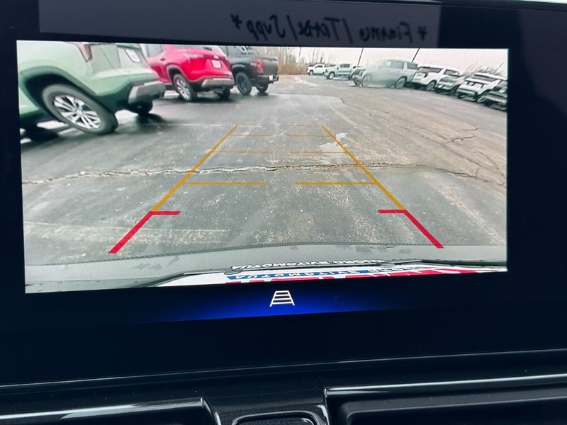 Chevrolet TrailBlazer Vehicle Image 16