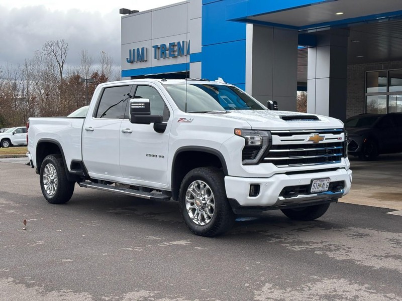 Chevrolet Silverado 2500HD Vehicle Image 02