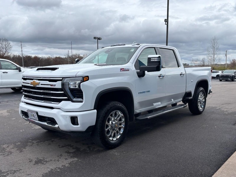 Chevrolet Silverado 2500HD Vehicle Image 08