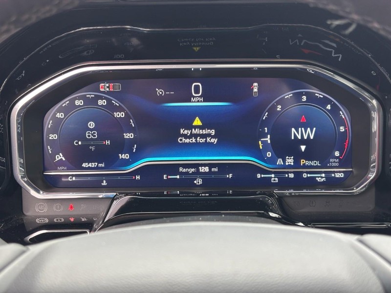 Chevrolet Silverado 2500HD Vehicle Image 19