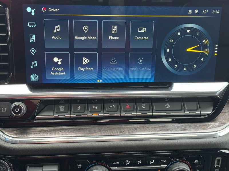 Chevrolet Silverado 2500HD Vehicle Image 20