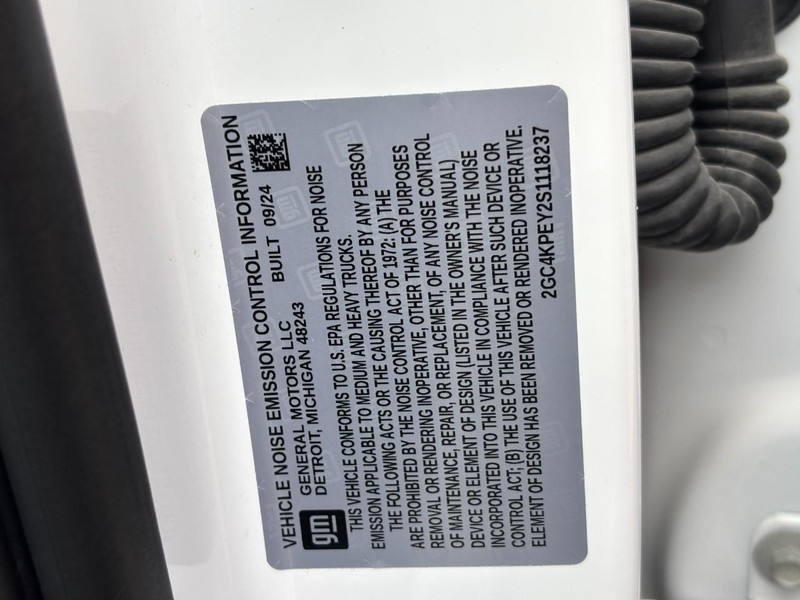 Chevrolet Silverado 2500HD Vehicle Image 28