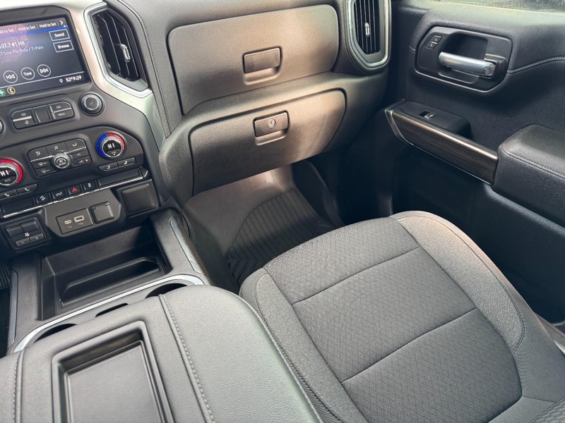 Chevrolet Silverado 1500 LTD Vehicle Image 15