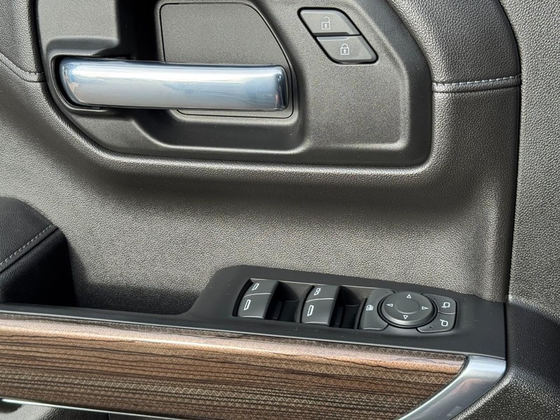 Chevrolet Silverado 1500 LTD Vehicle Image 23