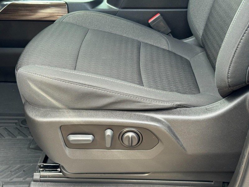 Chevrolet Silverado 1500 LTD Vehicle Image 24