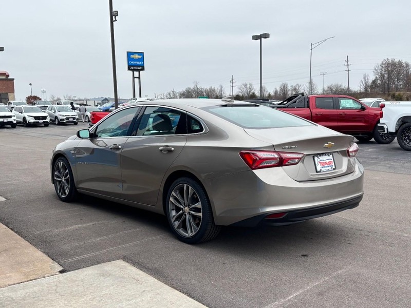 Chevrolet Malibu Vehicle Image 06