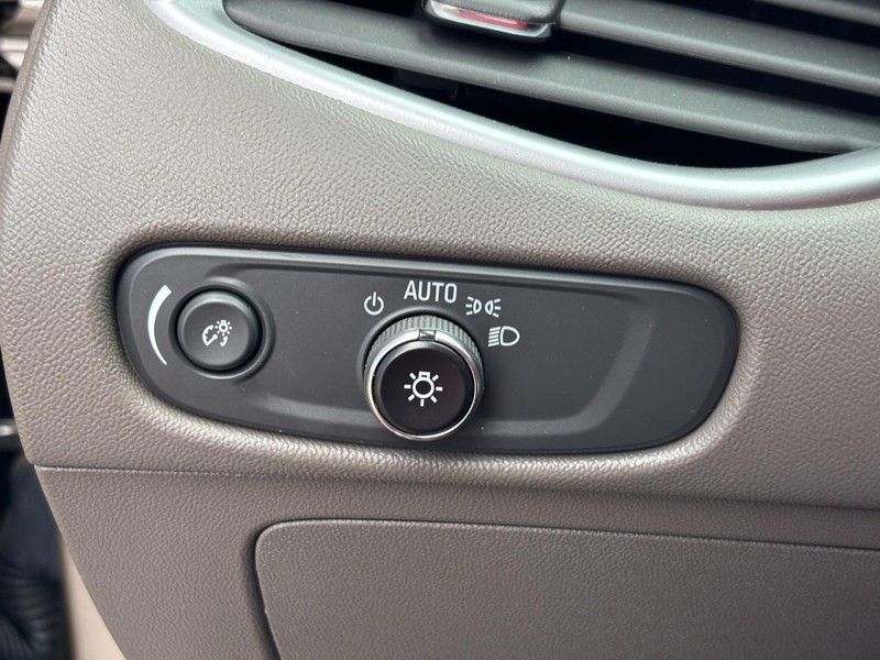 Chevrolet Malibu Vehicle Image 15