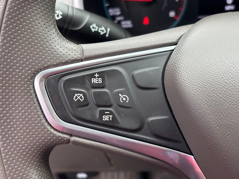 Chevrolet Malibu Vehicle Image 16