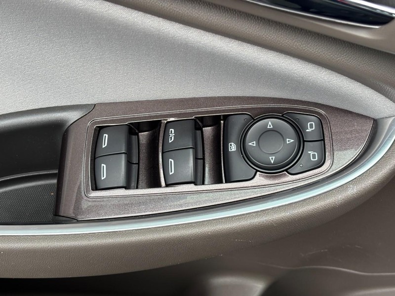 Chevrolet Malibu Vehicle Image 22