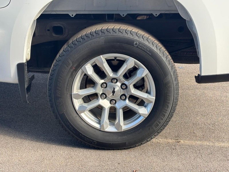 Chevrolet Silverado 1500 Vehicle Image 06