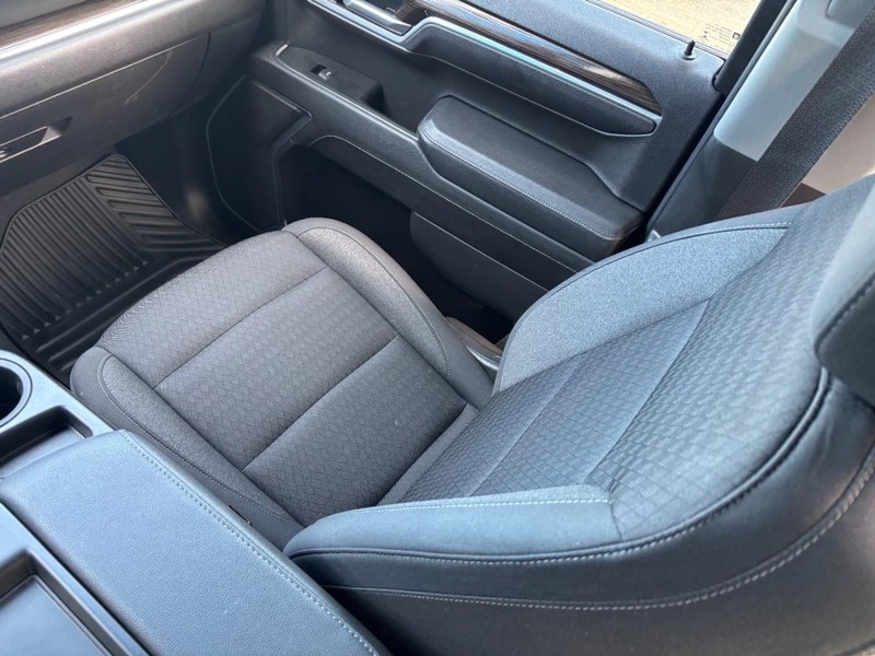 Chevrolet Silverado 1500 Vehicle Image 14