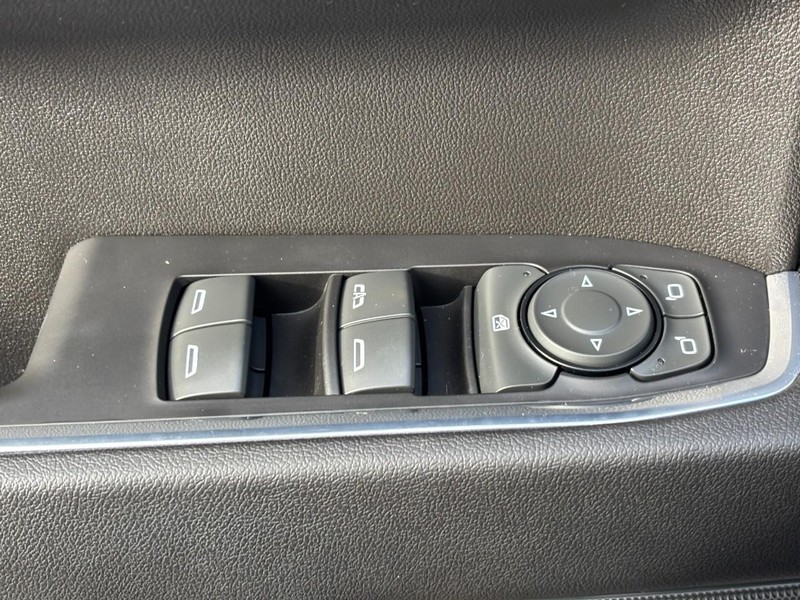 Chevrolet Silverado 1500 Vehicle Image 22