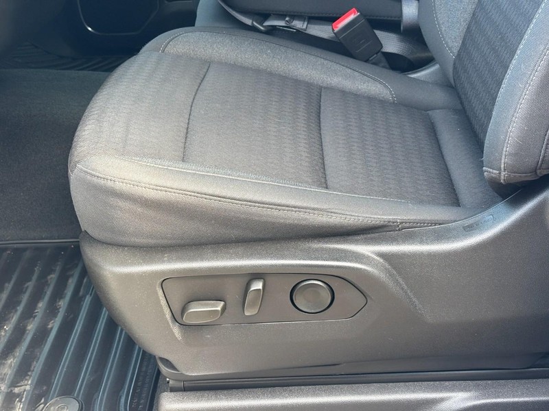 Chevrolet Silverado 1500 Vehicle Image 24