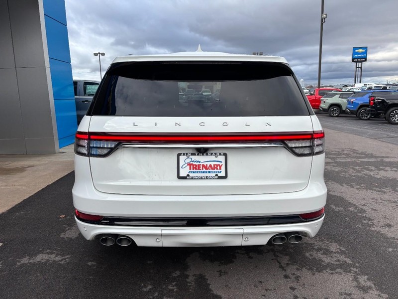 Lincoln Aviator Vehicle Image 05