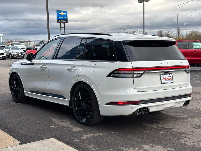 Lincoln Aviator Vehicle Image 06