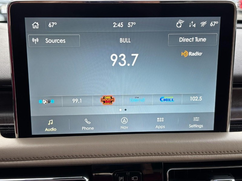 Lincoln Aviator Vehicle Image 21