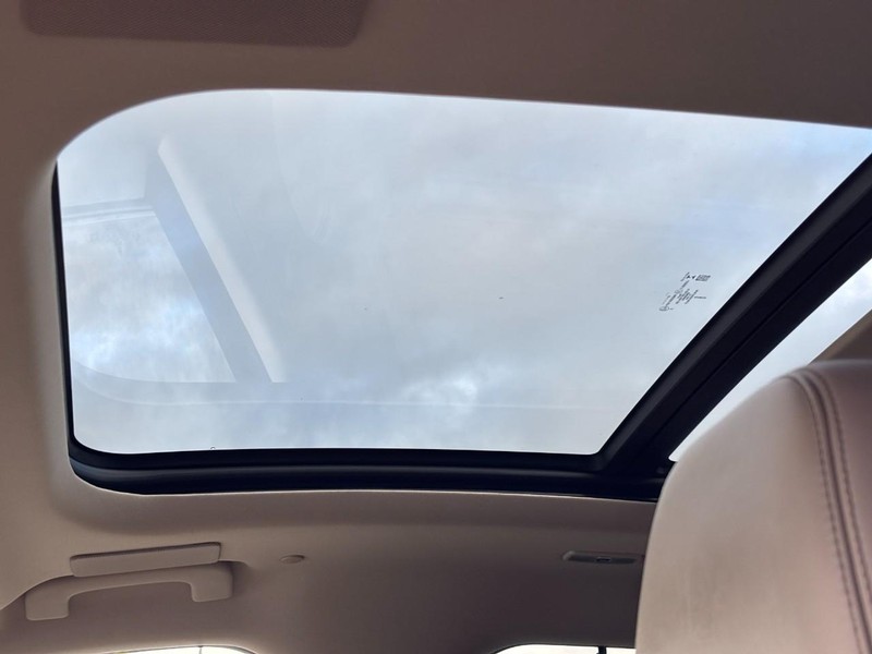 Lincoln Aviator Vehicle Image 28