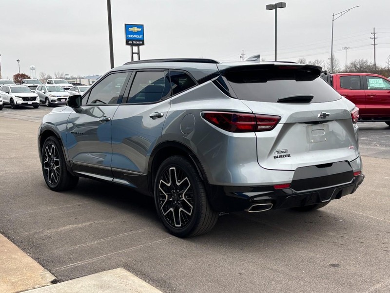 Chevrolet Blazer Vehicle Image 06