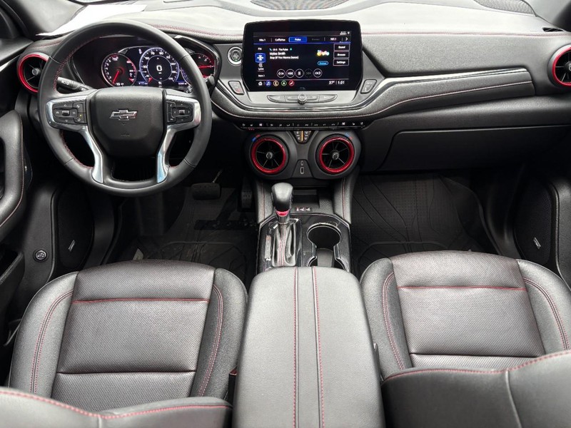 Chevrolet Blazer Vehicle Image 11