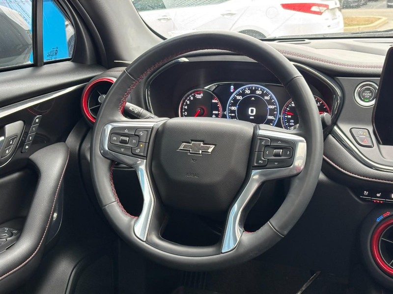 Chevrolet Blazer Vehicle Image 12