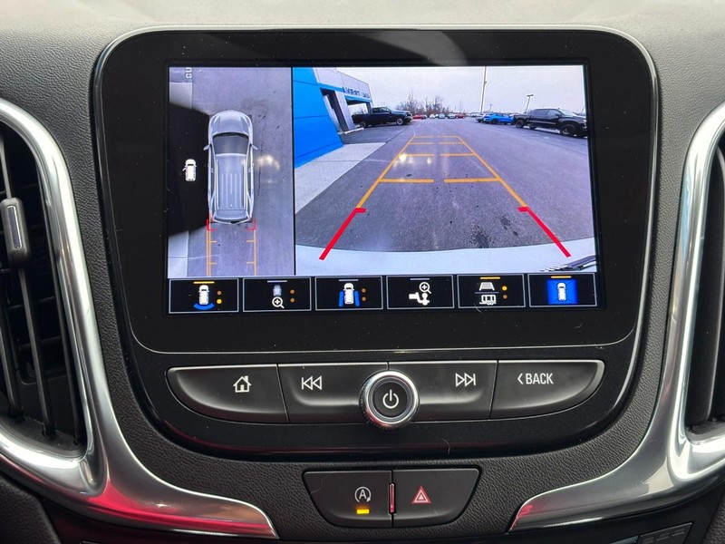 Chevrolet Equinox Vehicle Image 20