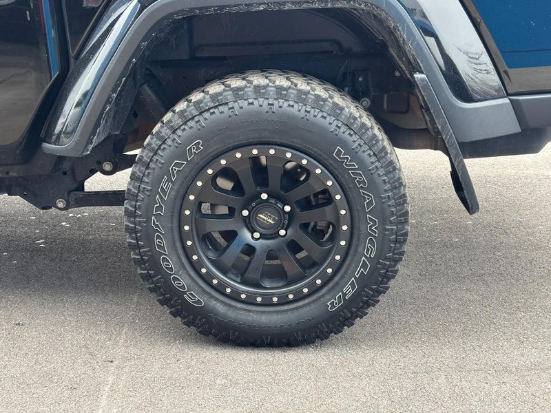 Jeep Gladiator Vehicle Image 07